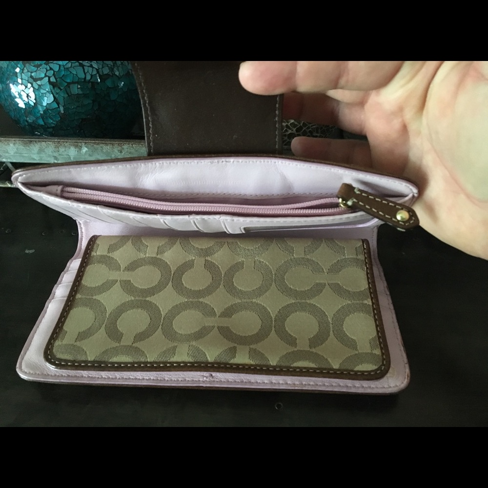 Authentic Coach Wallet - Picture 4 of 4